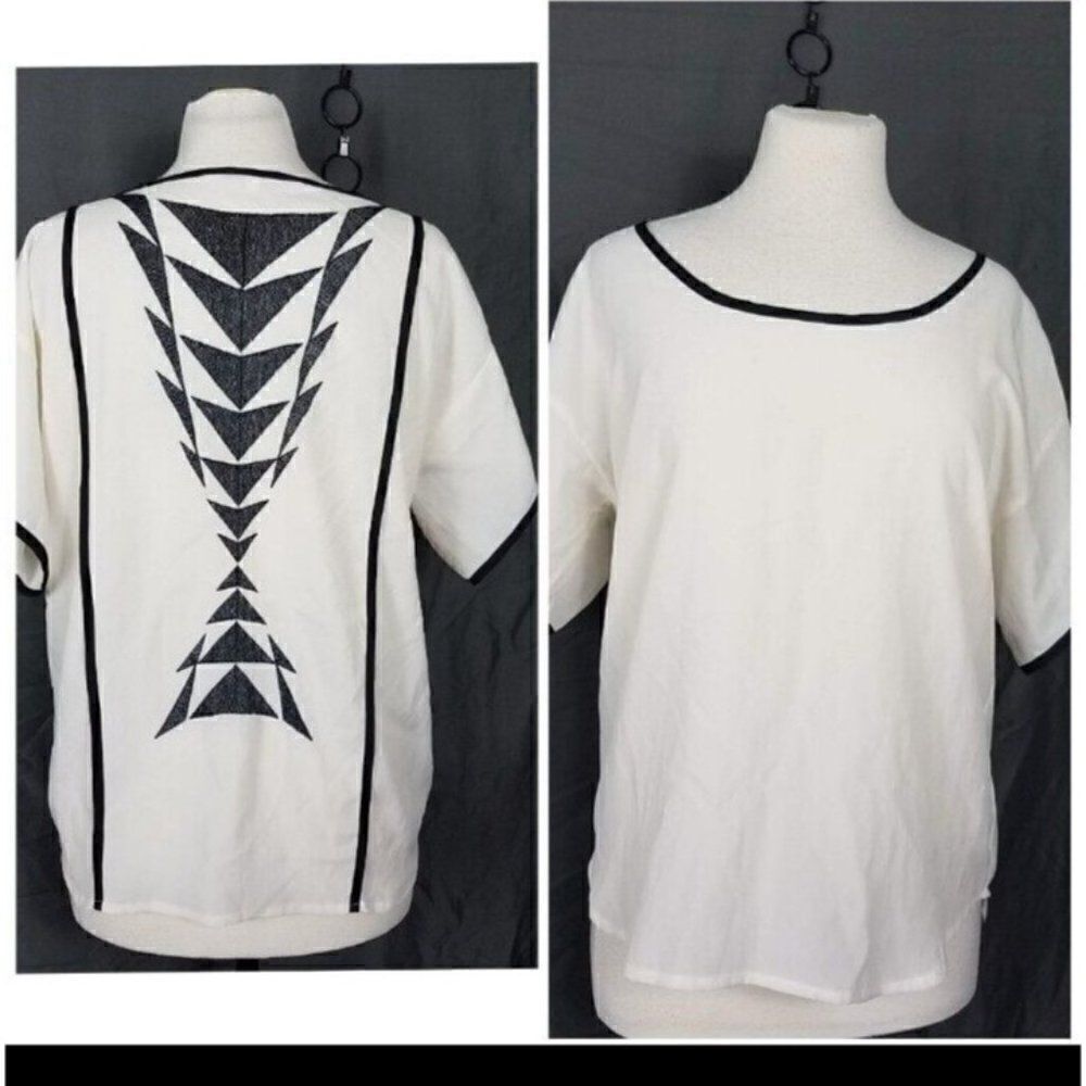 Collective Concepts Women’s Medium Ivory Black Printed Back Blouse Shirt Top